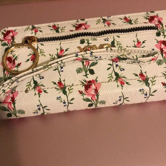 Xoxo zipper wristlet wallet floral - Picture 4 of 9